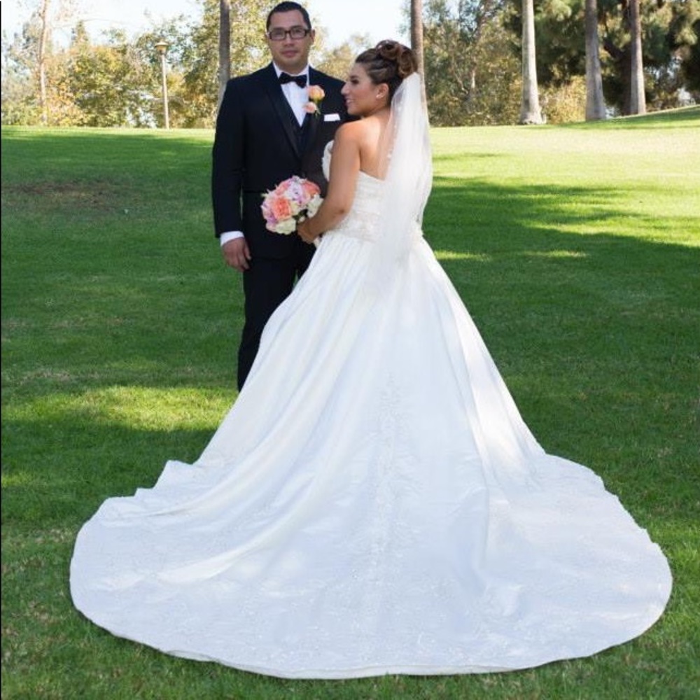 Wedding dress